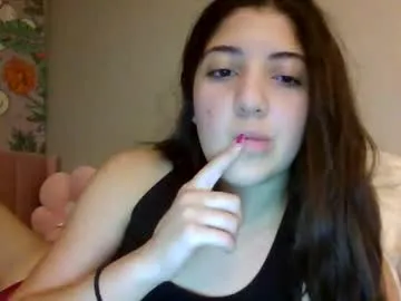 Wild-Angel777 free chat on liveonude Image 17