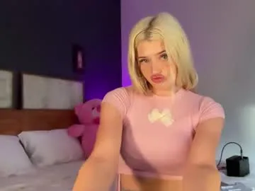 Sweetnissapri free chat on liveonude Image 3