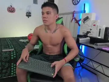 MiaLiaHot free chat on liveonude Image 11