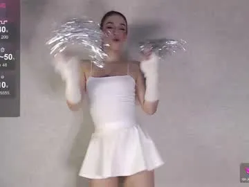 remax14 free chat on liveonude Image 2