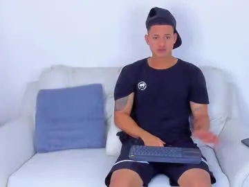 PinkFoxya free chat on liveonude Image 3