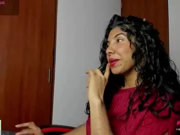 elliee_alves free chat on liveonude Image 10