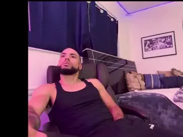 HEYBANANA free chat on liveonude Image 14