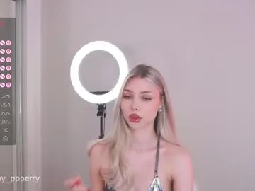 matildamoist free chat on liveonude Image 2