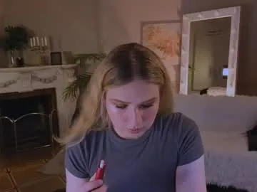 DiamondJo free chat on liveonude Image 2