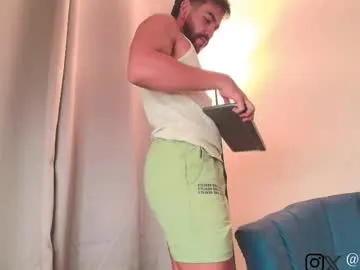 yummylaylax free chat on liveonude Image 11