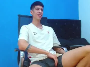 miaknox free chat on liveonude Image 3