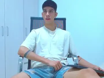 miaknox free chat on liveonude Image 4