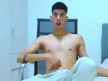 miaknox free chat on liveonude Image 6