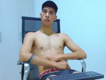 miaknox free chat on liveonude Image 8