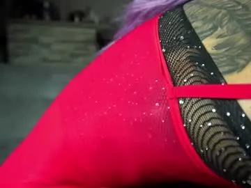 HEYBANANA free chat on liveonude Image 13