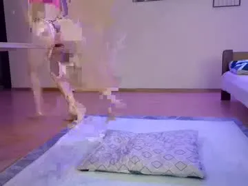 ELENA-XXX free chat on liveonude Image 13