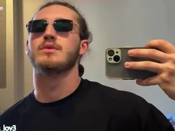 boy_trans free chat on liveonude Image 10