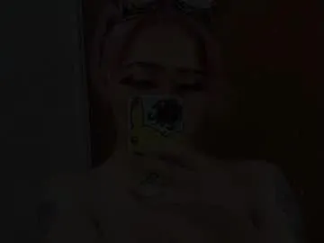 kate_yoshy free chat on liveonude