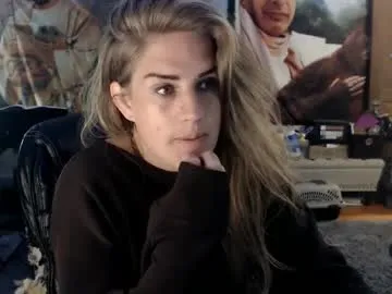 -Sexy-Couple free chat on liveonude Image 10