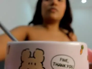 xunybany free chat on liveonude Image 14