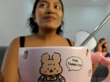 xunybany free chat on liveonude Image 18