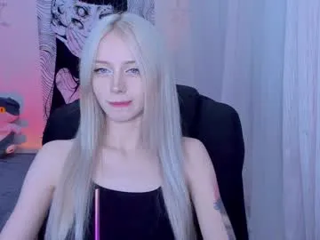 Girl-Pleasure free chat on liveonude Image 3