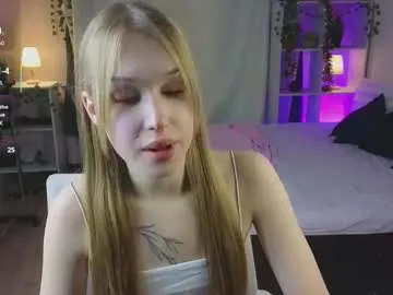 sexyblondebush free chat on liveonude Image 12