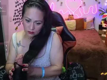 BELBIG free chat on liveonude Image 2