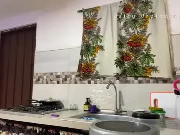 karol_valery free chat on liveonude Image 6