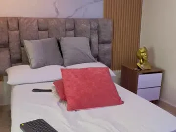 xunybany free chat on liveonude Image 18