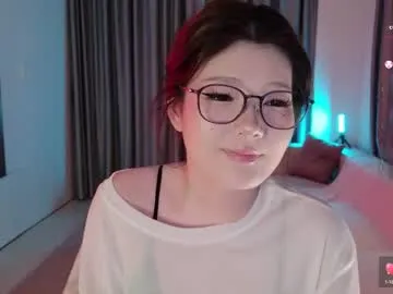 HEYBANANA free chat on liveonude Image 9