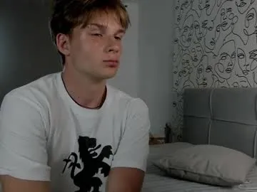 xunybany free chat on liveonude Image 2