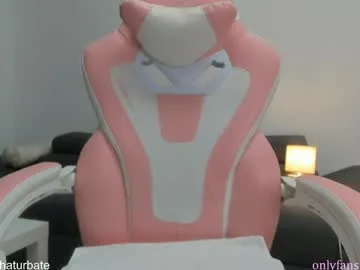 DiamondJo free chat on liveonude Image 6