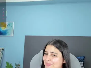 akila_clive free chat on liveonude Image 2