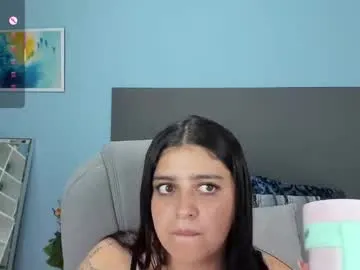 akila_clive free chat on liveonude Image 3