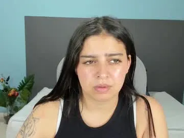 akila_clive free chat on liveonude Image 4