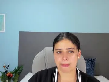 akila_clive free chat on liveonude Image 9