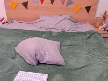 xunybany free chat on liveonude Image 11