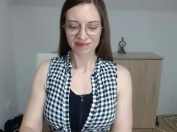 larawinters free chat on liveonude