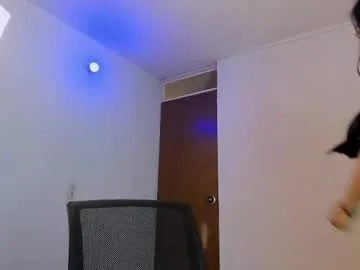 DiamondJo free chat on liveonude Image 14