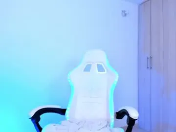 lia_queen610 free chat on liveonude