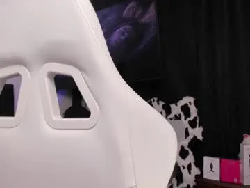 DiamondJo free chat on liveonude Image 7