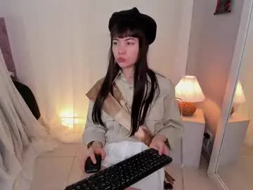 play_susamm free chat on liveonude Image 8