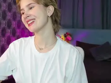 lilian_daniels free chat on liveonude