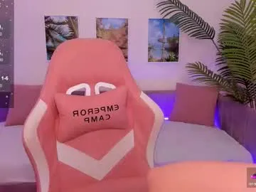 DiamondJo free chat on liveonude Image 12