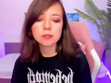 DiamondJo free chat on liveonude Image 2