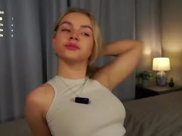 lipswithsmileonthem free chat on liveonude