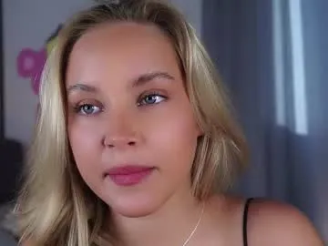 violett_fowlerxx free chat on liveonude Image 18