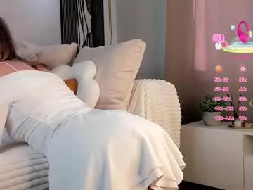 sarah_haggai free chat on liveonude Image 12