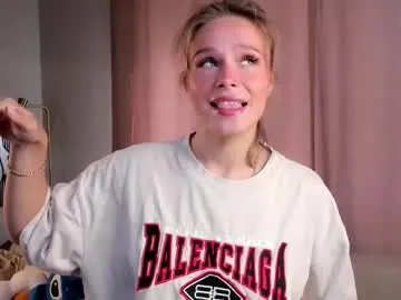 sarah_haggai free chat on liveonude Image 3