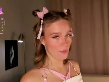 sarah_haggai free chat on liveonude Image 4