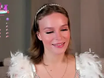 sarah_haggai free chat on liveonude Image 6