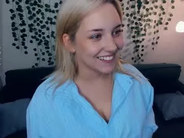 hotsweetangel4u free chat on liveonude Image 12