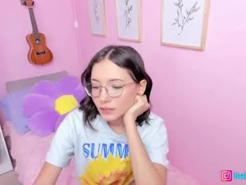 noah_devil_ free chat on liveonude Image 2